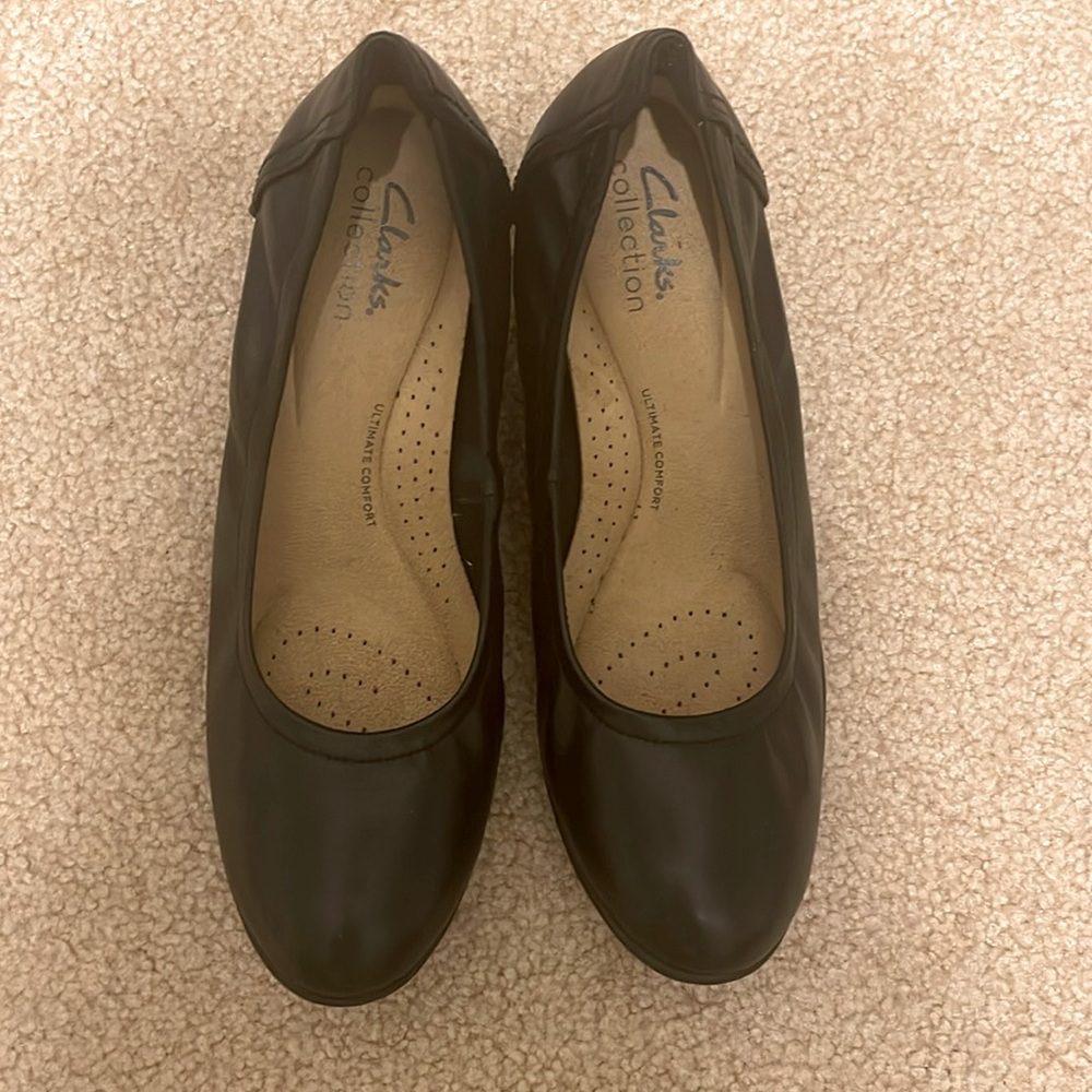 Clarks Womens Neiley Pearl Block Heel Pumps Size 7.5